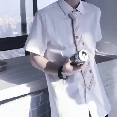 盛乐 少年感十足文艺衬衫身段男头_男生头像_我要个性网