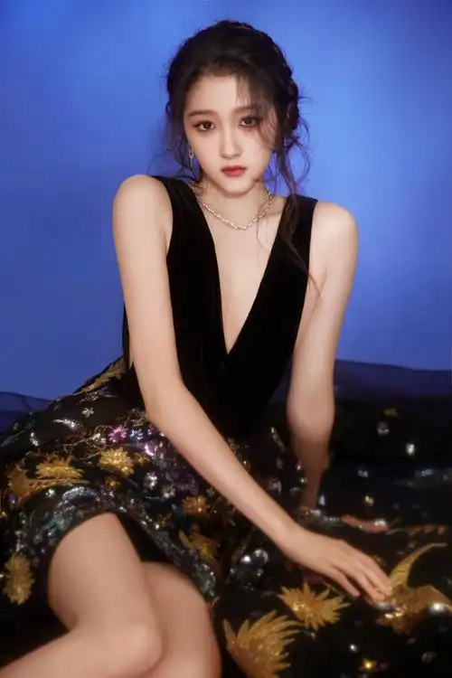 关晓彤日月星辰深v高定##关晓彤恶女千金妆##微博视界大会