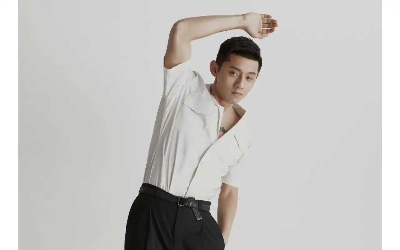 张继科杂志封面电脑高清桌面壁纸