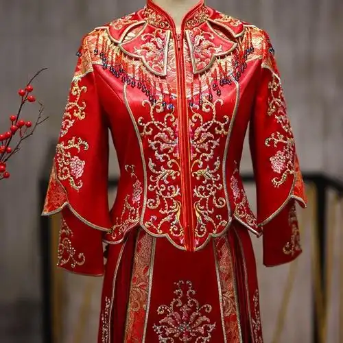 秀禾服新娘服新款重工高端凤冠霞帔新娘结婚中式长袖敬酒礼服