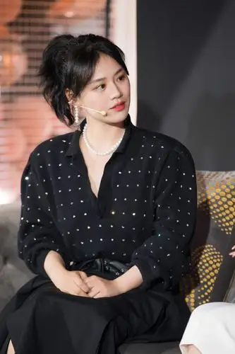 马思纯深v黑裙性感写真图片610