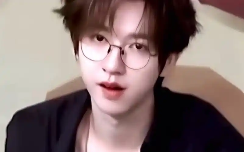 贺峻霖做梦素材