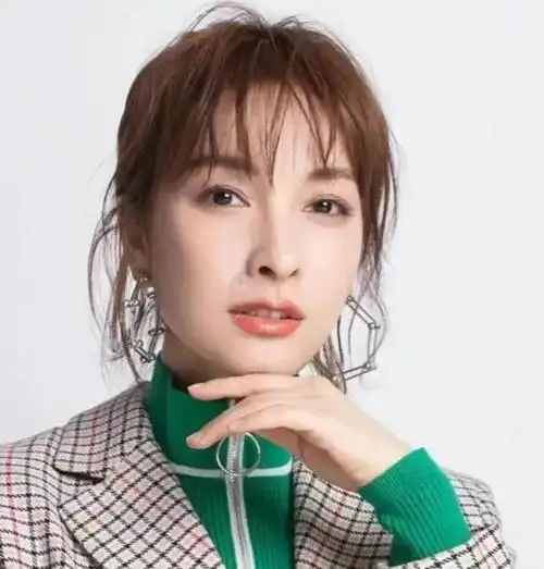 郑恺出轨吴昕苗苗不得哭晕在厕所里