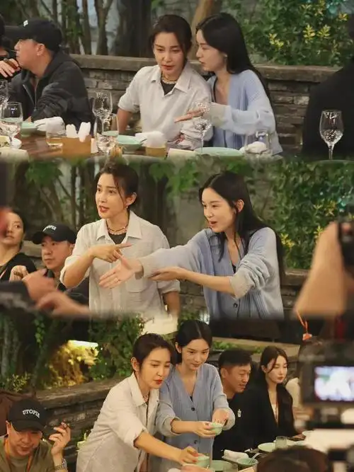 和周迅互撕20年后,李冰冰终于捧红了"亲闺女":还是她狠!