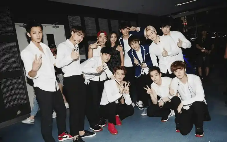 exo十周年再唱《彼得潘》,吴世勋好帅,金钟仁哭了_青春_舞台_演唱会