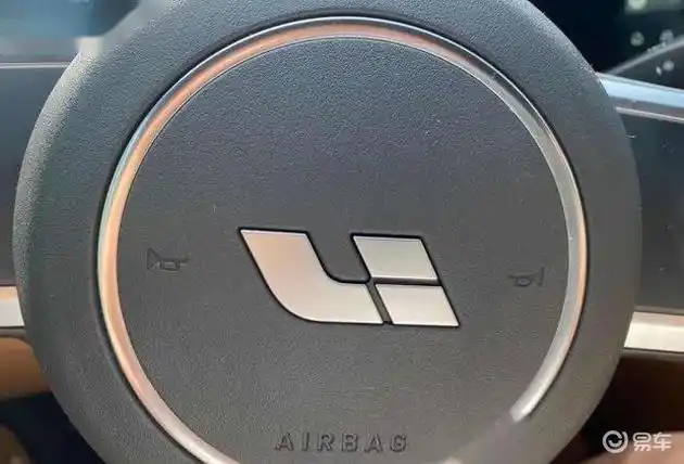 很喜欢理想这个车标,形象而且很有含义!