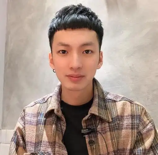 2021男士发型图片(2021男士发型图片大全)-天晟网