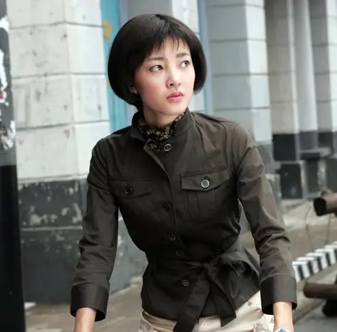 《五号特工组之偷天换月》开播 王丽坤明国时期衣着大看点 (8)