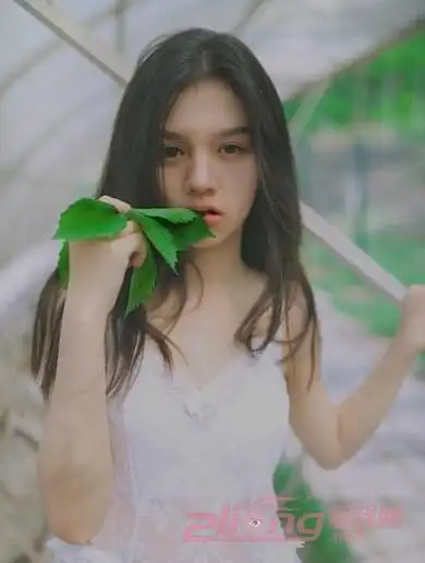 金像奖最年轻影后春夏家庭背景简历及照片