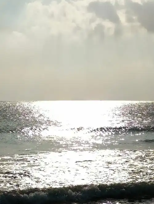 你的手机屏幕在室外够亮吗