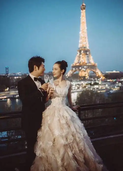 郎朗婚礼现场新娘用中文向父母保证永远爱郎朗周杰伦出席见证