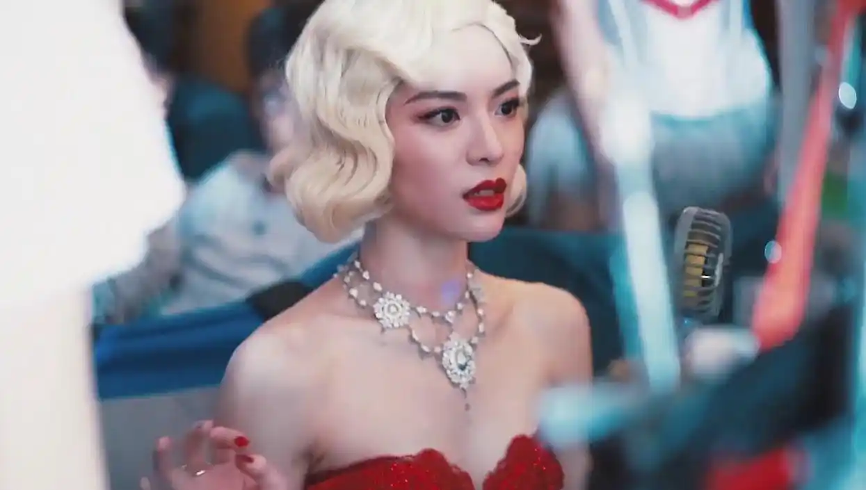 上映四天累计票房不过5000万,《荞麦疯长》输在钟楚曦太美