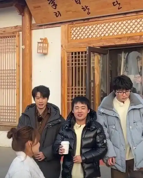 德云社郭麒麟近照曝光胖到发福认不出网友过年没少吃吧