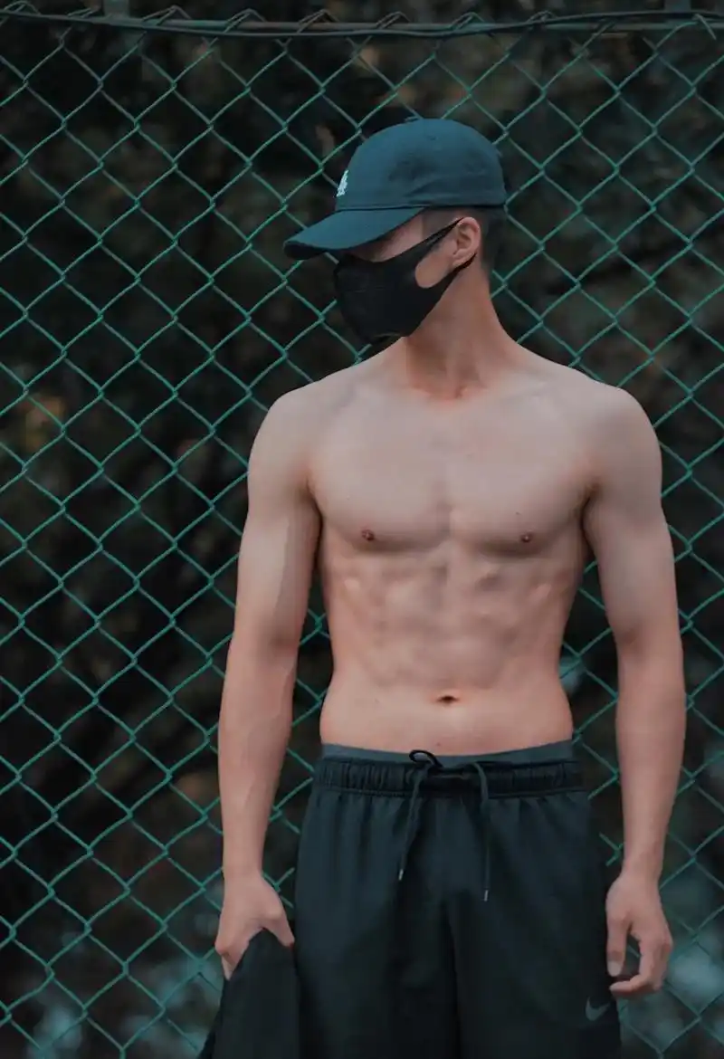 浙外第一期."可有可无的东西,宁愿可无"#腹肌 #气质这一块 - 抖音