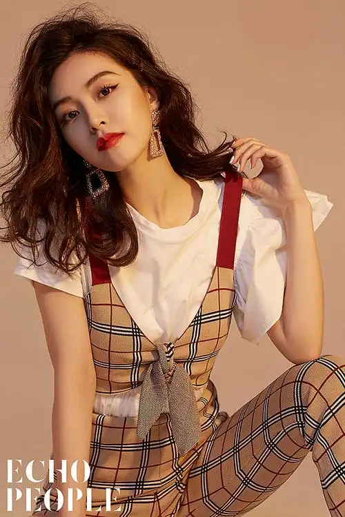 文咏珊港味复古写真曝光 精致浪漫韵味十足