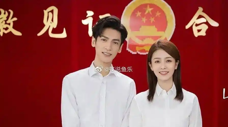 因此罗云熙如果跟白鹿真的在一起的话,官宣的画面应该很好玩吧!