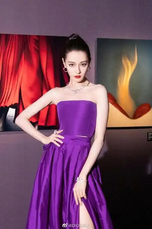迪奥上海国际电影节##迪奥品牌大使迪丽热巴##迪奥烈艳蓝金唇膏