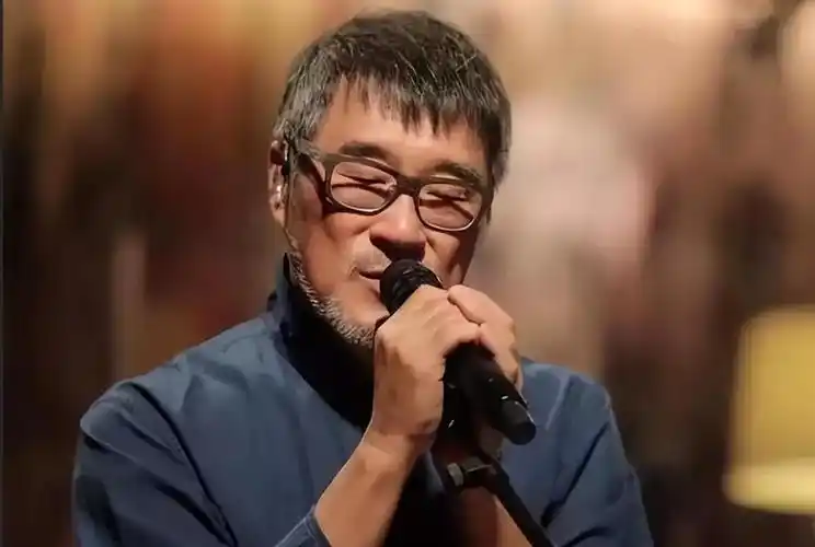 回顾李宗盛狠心抛弃发妻婚内恋上林忆莲花甲之年娶小27岁娇妻