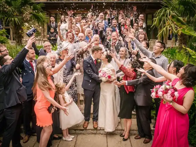 英国结婚全攻略98_婚姻_婚礼_教堂_英国攻略_圣诞节去哪玩_求婚