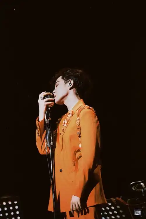 尤长靖演唱会「azoraland·毕业之前」广州站落幕 重回毕业场馆引回忆