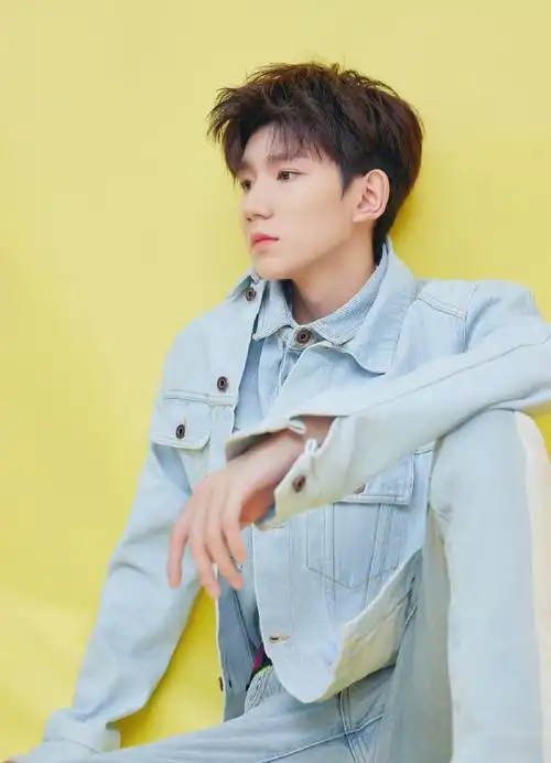 王源超话#王源代言小米手机#绝美@tfboys-王源