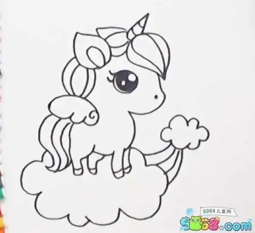 马克笔手绘画教程之云朵上的独角兽4