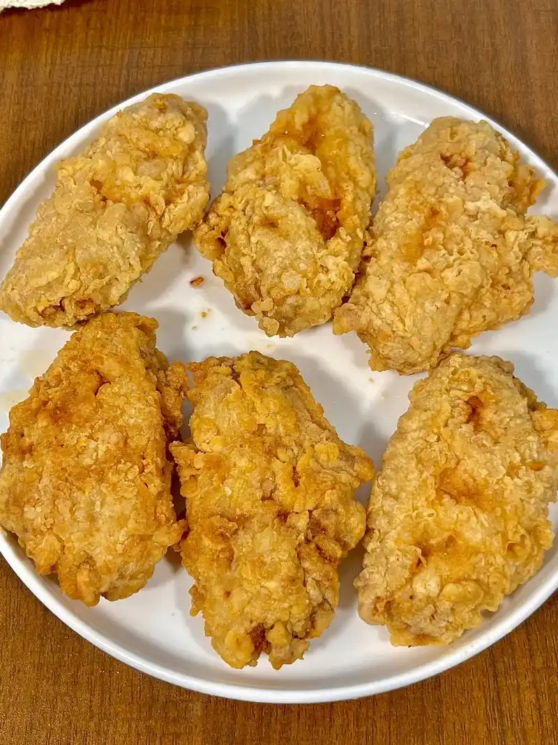 外酥里嫩炸鸡翅!秒sha外卖!好吃到舔手指!想吃的时候在家做 - 抖音