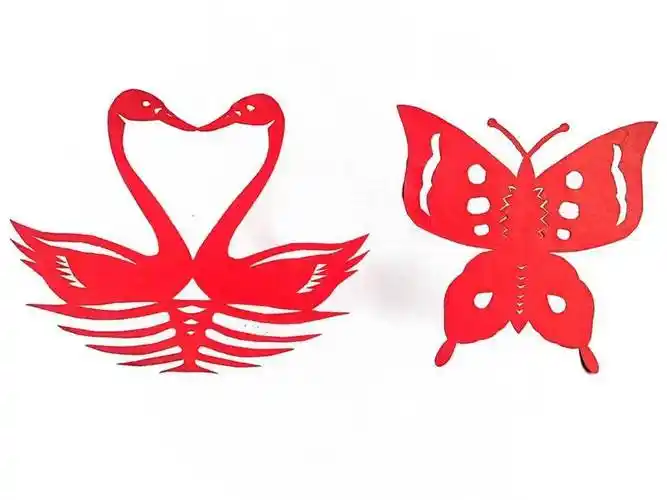 【龙小|教学】玩转轴对称 创造数学美——四年级数学寒假项目式学习