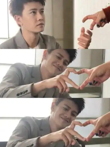 任嘉伦比心超有趣,配合粉丝出演,是一个很帅的男艺人