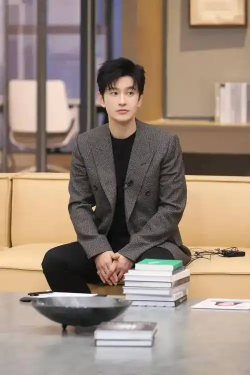 季肖冰打酱油?姨太问答_燕子_几米_评论