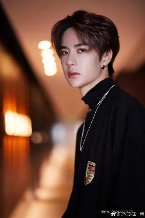 当红小鲜肉偏爱大机车