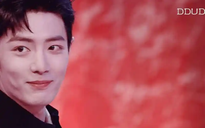 有些笑容 治愈力爆棚 | 肖战 | 情不自禁是嘴角上扬