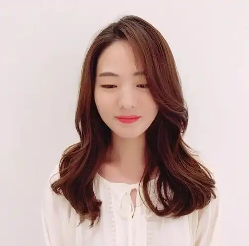 韩式长发微卷造型