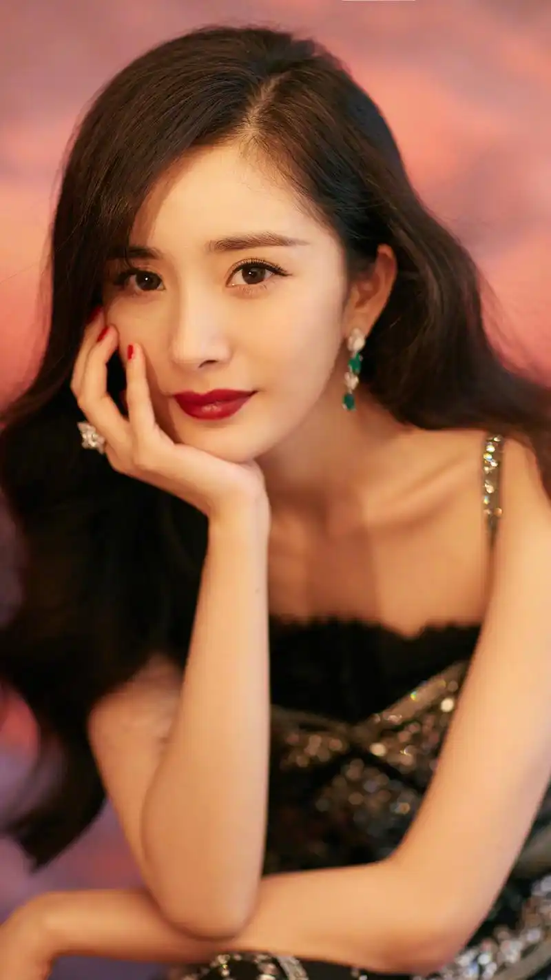 杨幂惊艳了时光的妆容