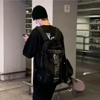 王一博ins风头像