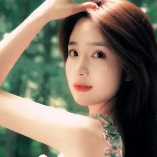 淡雅女生头像图片