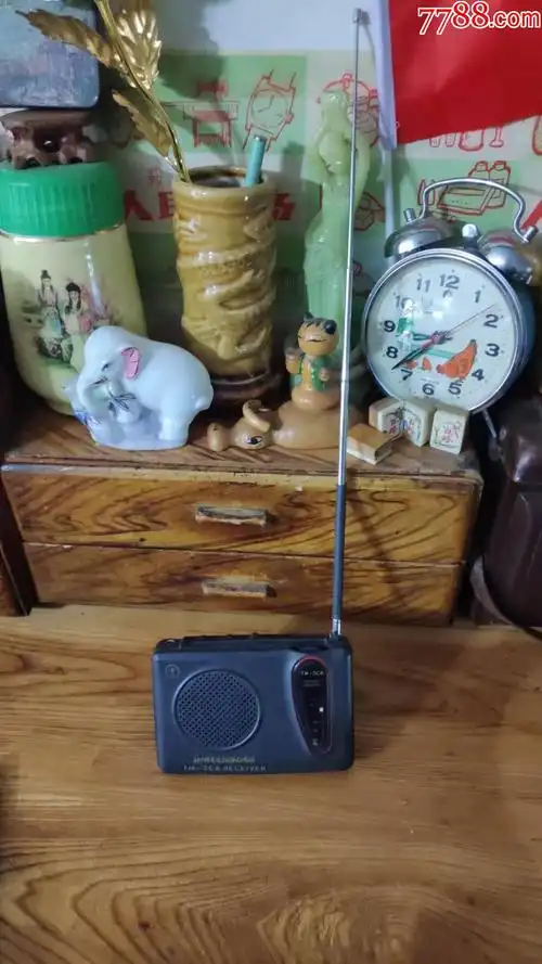 上世纪90年代袖珍收音机杂音重无台民俗怀旧老物品