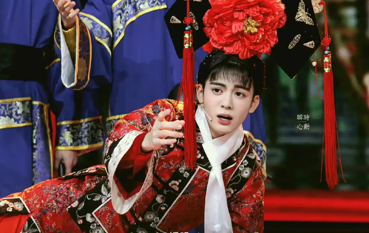 曾舜晞女装名场面# 来来来都来看,反正社死的人是曾舜晞,不是我[dgee