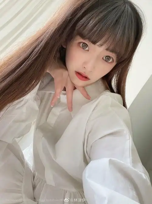 阳光伊人宝儿林津伊