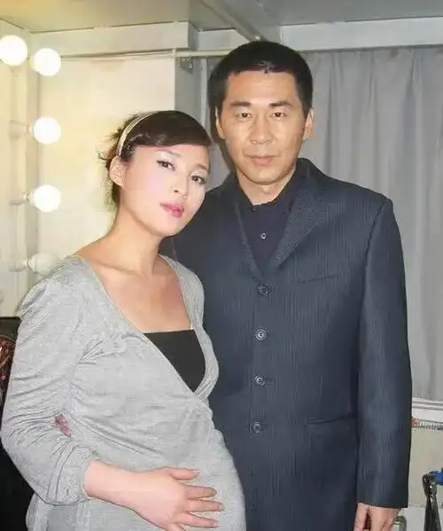 在电影事业上曾一度沉寂的蒋勤勤,凭借《草木人间》中的精彩表现赢得