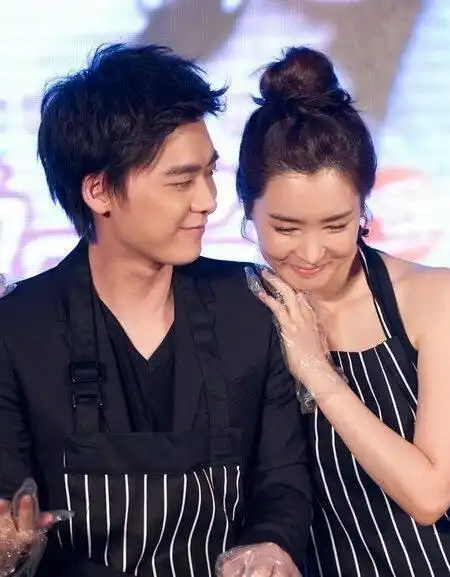 李易峰大方回应恋情将回归家庭希望粉丝祝福