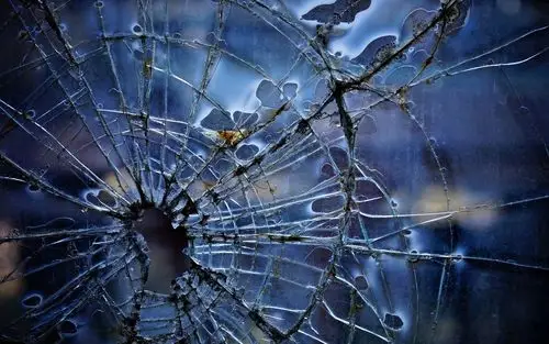 碎玻璃 iphone 壁纸