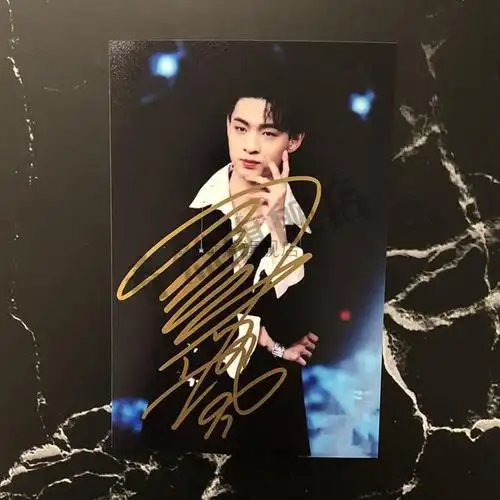 秦霄贤亲笔签名德云社秦霄贤签名照亲笔保真德云社笑社写真周边媒体