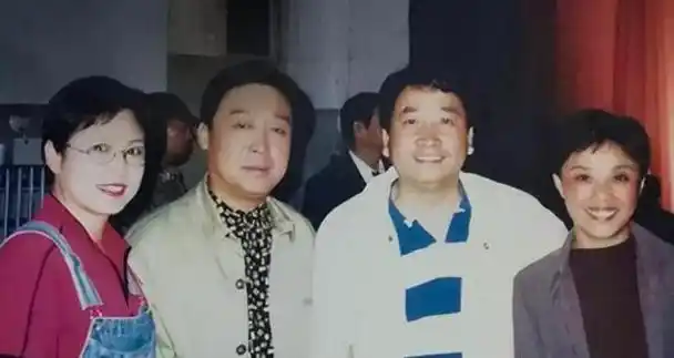 回顾姜昆我这辈子正确的决定就是不顾妻子反对收养了一个孤儿