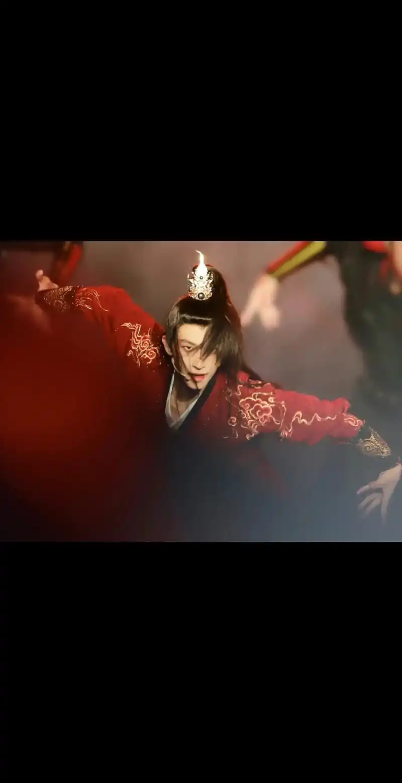 古装 #红衣古装#刘宇 谁懂啊这脸不去演戏不行,去演戏不当 - 抖音