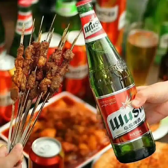 乌苏啤酒图片真实生活照(为什么乌苏啤酒能成网红)