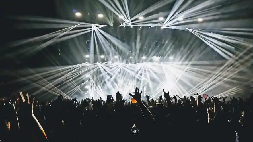 会背景图片黑色夜晚演唱会霓虹灯聚会欢快热情背景图片红色复古花纹