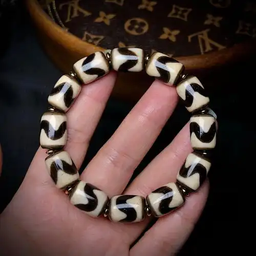 台湾精品虎牙手串.实物品质更惊喜902400/条