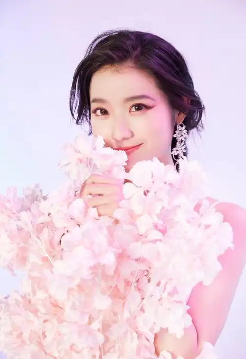 看了吗timi红格格和国风顶流妖哥合作的琴师倾尽天下