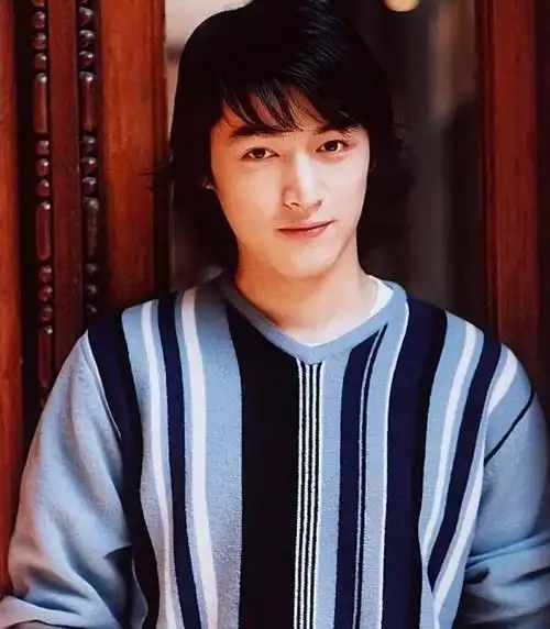 胡歌:谈陪产只有紧张,谈女儿自豪称其会说很多话,但不会走路